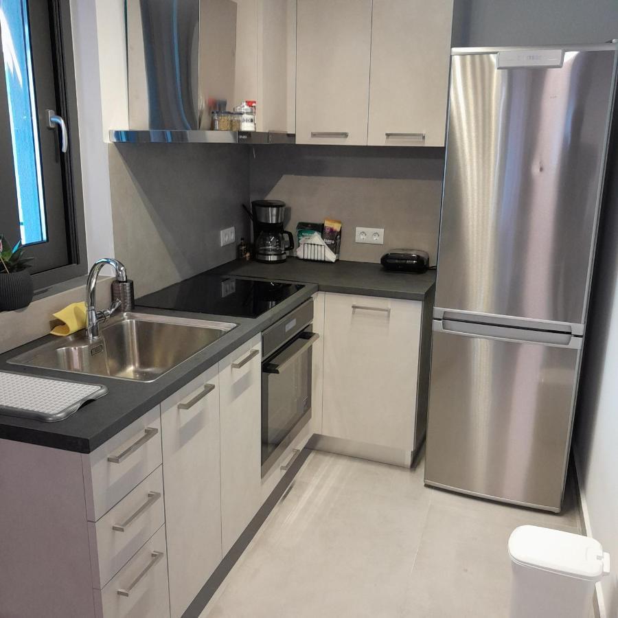 Апартаменти Brand New Flat Near De Bosset Bridge, Argostoli Екстер'єр фото